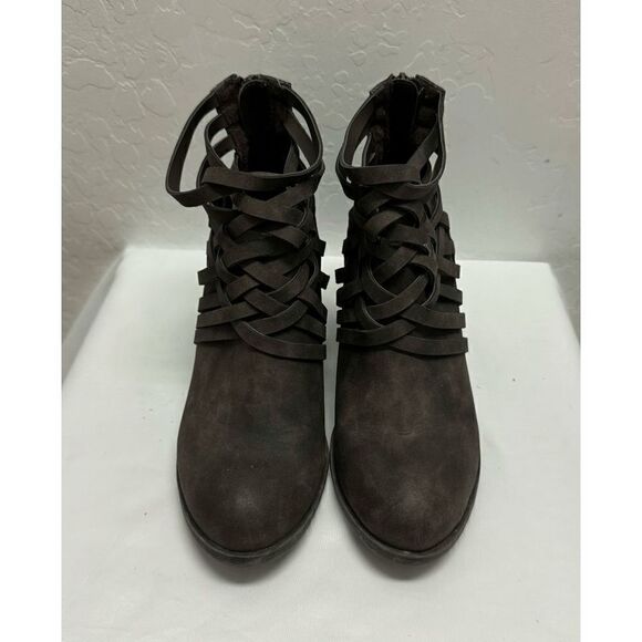 Me Too Strappy‎ Ankle Booties 8M - Picture 3 of 6